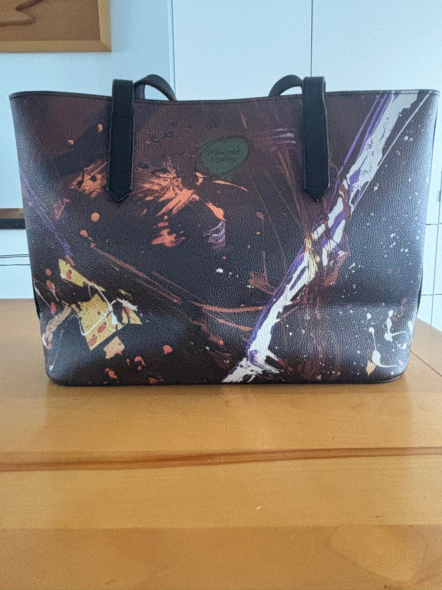 Sac en cuir végane – Équilibre fragile